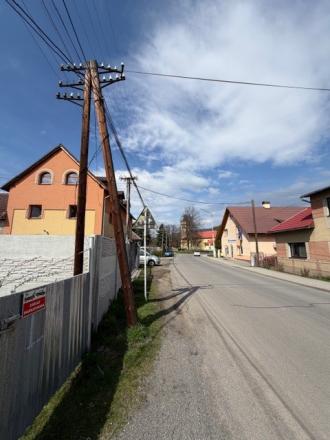 Na predaj  investičný stavebný pozemok v Žarnovici o rozmere 951,5m2. - fotografia 3