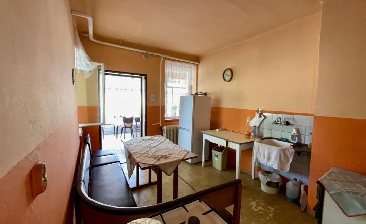 Zachovalý 4-izbový rodinný dom v srdci prírody, hneď pri ramene Dunaja – Vojka nad Dunajom - fotografia 6