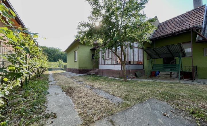 Zachovalý 4-izbový rodinný dom v srdci prírody, hneď pri ramene Dunaja – Vojka nad Dunajom - fotografia 15