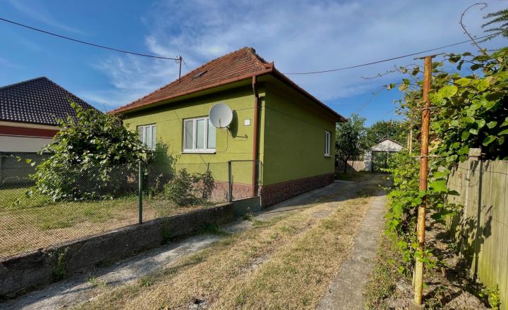 Zachovalý 4-izbový rodinný dom v srdci prírody, hneď pri ramene Dunaja – Vojka nad Dunajom - fotografia 16