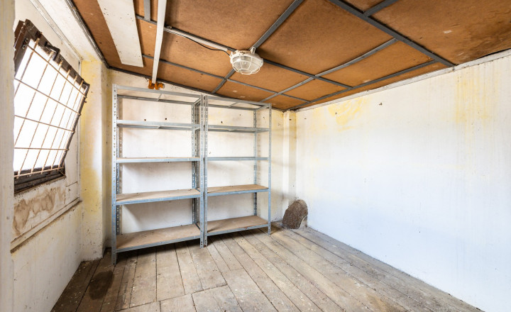 Na prenájom  hala s pozemkom 678m2 vo Veľkom Biely. - fotografia 6