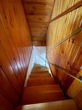 Priestranný rodinný dom s čarovnou záhradou, krbom a klubovňou je na PREDAJ! - fotografia 18