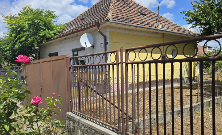 Útulný domček na 8 árovom pozemku v Lúči na Ostrove