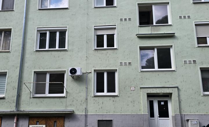 Veľký 2-izbový byt s pivnicou na predaj - Kukučínova ulica, Dunajská Streda - fotografia 14