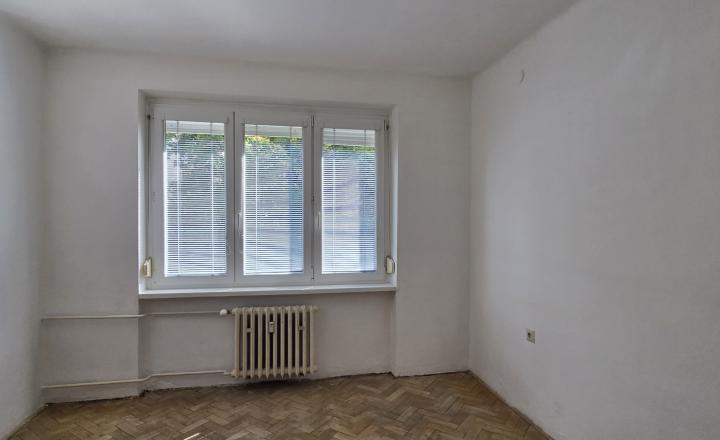 Veľký 2-izbový byt s pivnicou na predaj - Kukučínova ulica, Dunajská Streda - fotografia 5
