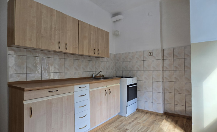 Veľký 2-izbový byt s pivnicou na predaj - Kukučínova ulica, Dunajská Streda