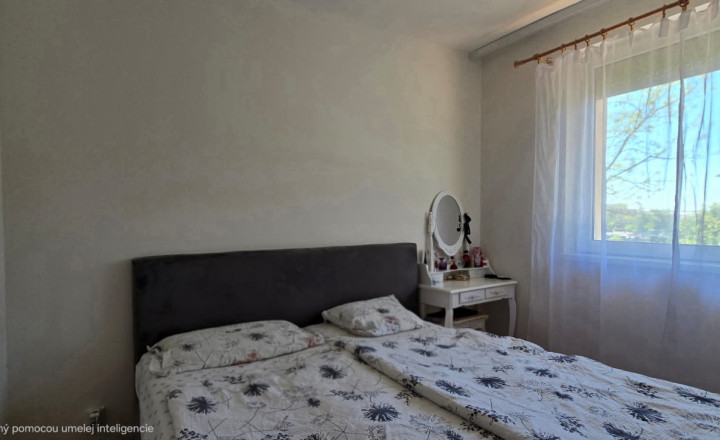 Trojizbový byt s vlastným kúrením, veľkou terasou v obľúbenej lokalite Dunajskej Stredy na predaj - fotografia 20