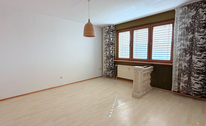 Predaj svetlý, priestranný 3izbový byt s loggiou Vrakuňa - fotografia 4