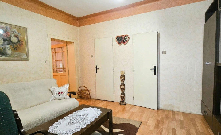 Priestranný 4-izbový rodinný dom  v tichej  obci Pataš - fotografia 10