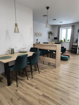 Jedinečná ponuka - 3izb. byt s parkovaním , balkónom a predzáhradkou v Gabčíkove na prenájom - fotografia 2
