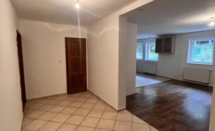 Na predaj 3 izb. byt s loggiou v Kučišdorfskej doline v Pezinku, predaný !!! - fotografia 4