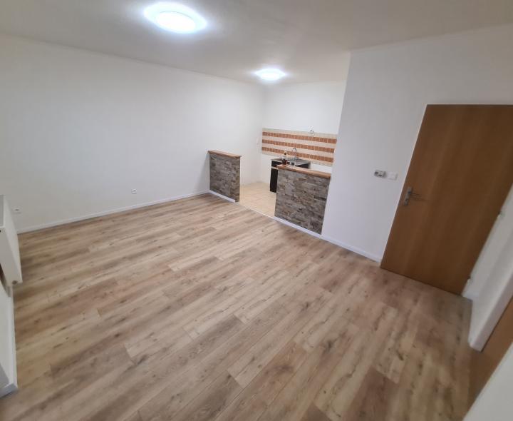 Na predaj 2izbový byt s balkónom