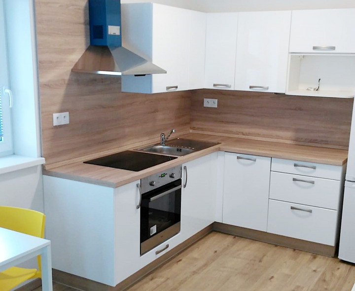 Prenájom 2 izbový byt Dúbravka