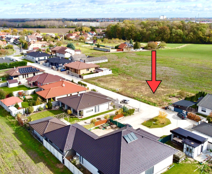 Stavebný pozemok na predaj, slepá ulica -Lesné Kračany, DS