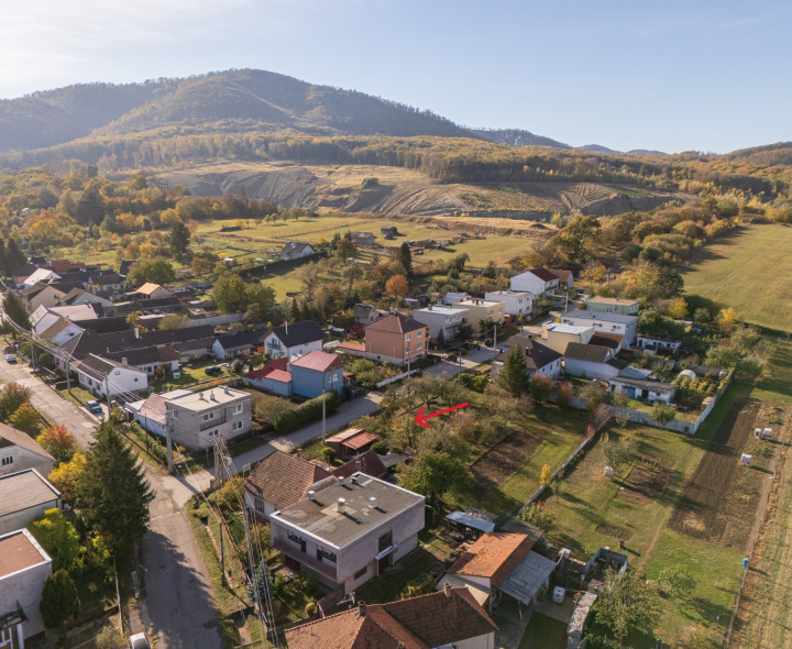 Na predaj rodinný dom so záhradou v Sološnici